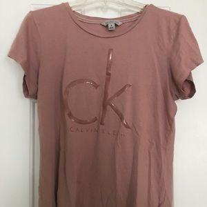 Calvin Klein t shirt